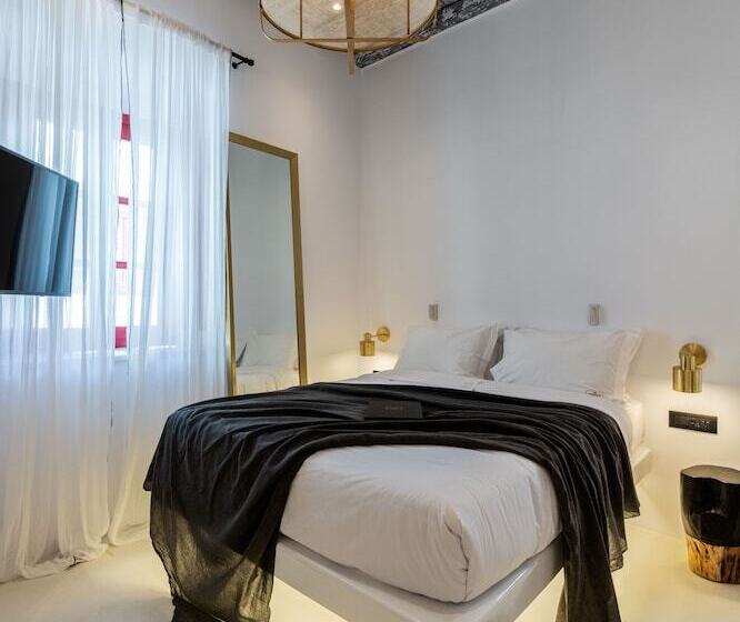 Номер Superior Вид на Город, The Townhouse Mykonos