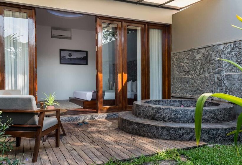 جناح ديلوكس, Ung D