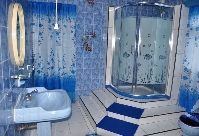 اتاق استاندارد, Le Chateau Bleu