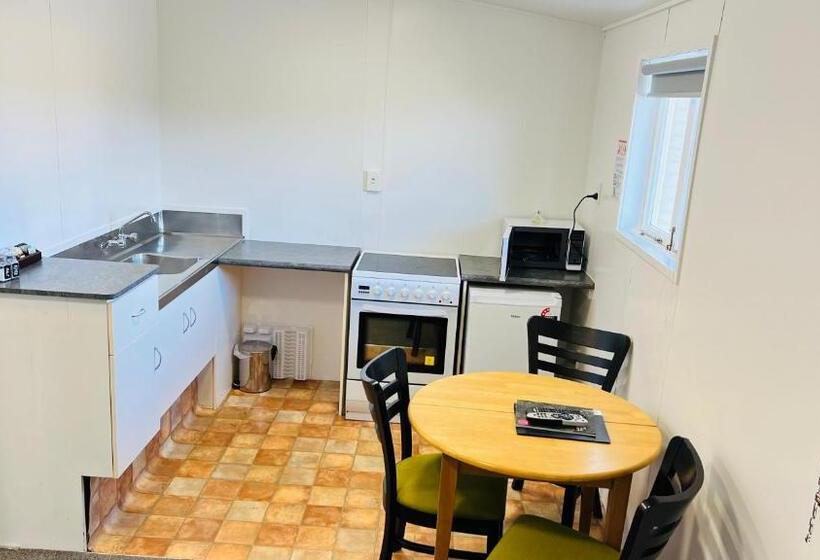 1 Bedroom Apartment, 18th Avenue Thermal Motel