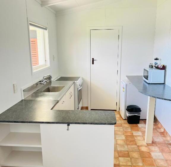 1 Bedroom Apartment, 18th Avenue Thermal Motel