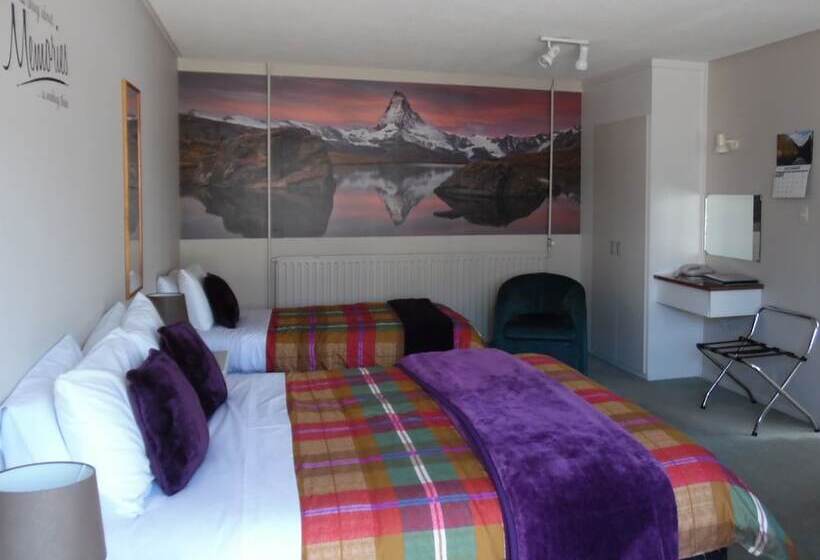 استودیوی استاندارد, Aden Motel