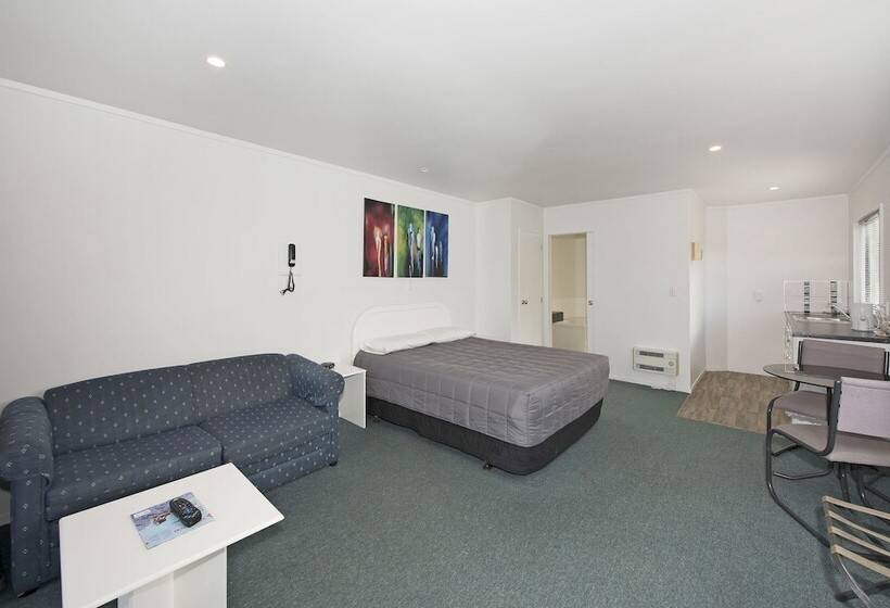 חדר סטודיו סטנדרד, Camellia Court Motel