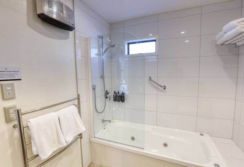 آپارتمان 1 خوابه اینتریور, Garden Court Suites & Apartments