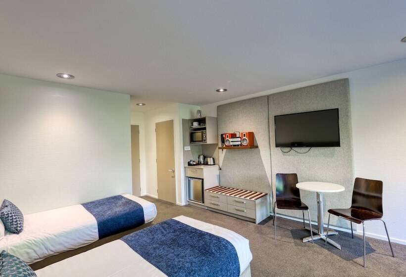 Студия Стандарт, Garden Court Suites & Apartments