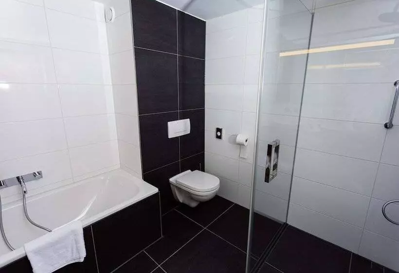 Standard Room, Doubletree By Hilton Royal Parc Soestduinen