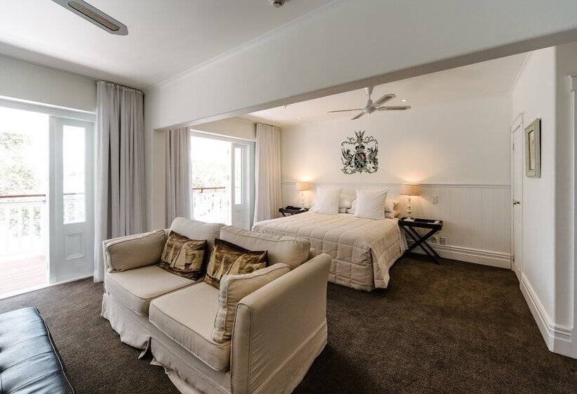 스탠다드 룸, The Duke Of Marlborough