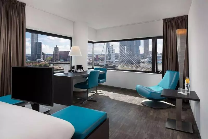 スタンダードシティビュールーム, Doubletree By Hilton Rotterdam Centre