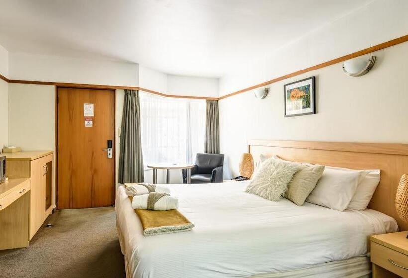 إستوديو قياسى, The Beachcomber