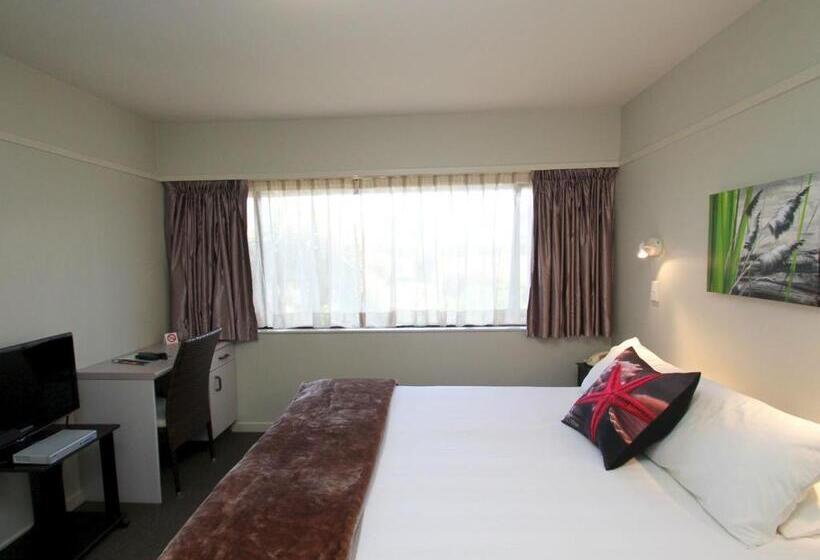 إستوديو قياسى, The Beachcomber