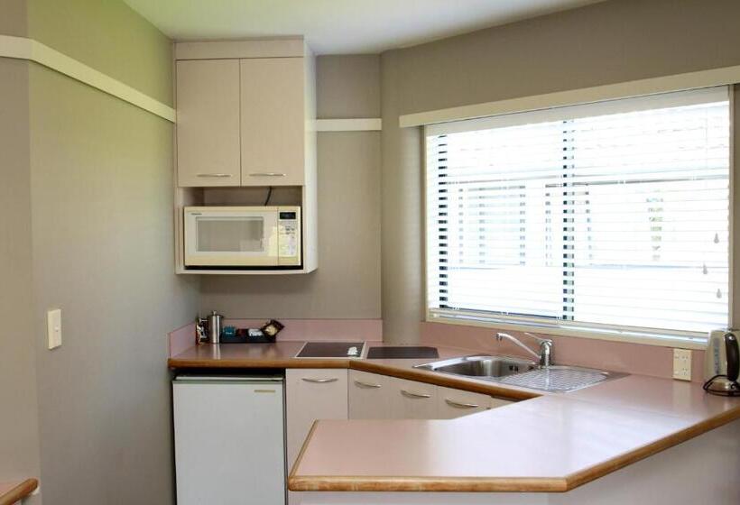 شقة ديلوكس غرفة واحدة, The Beachcomber