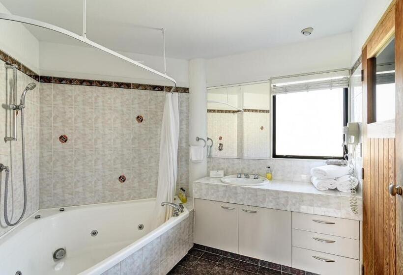 شقة ديلوكس غرفة واحدة, The Beachcomber