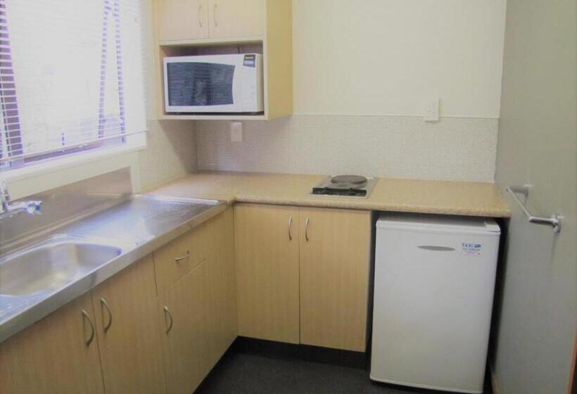 إستوديو قياسى, The Beachcomber