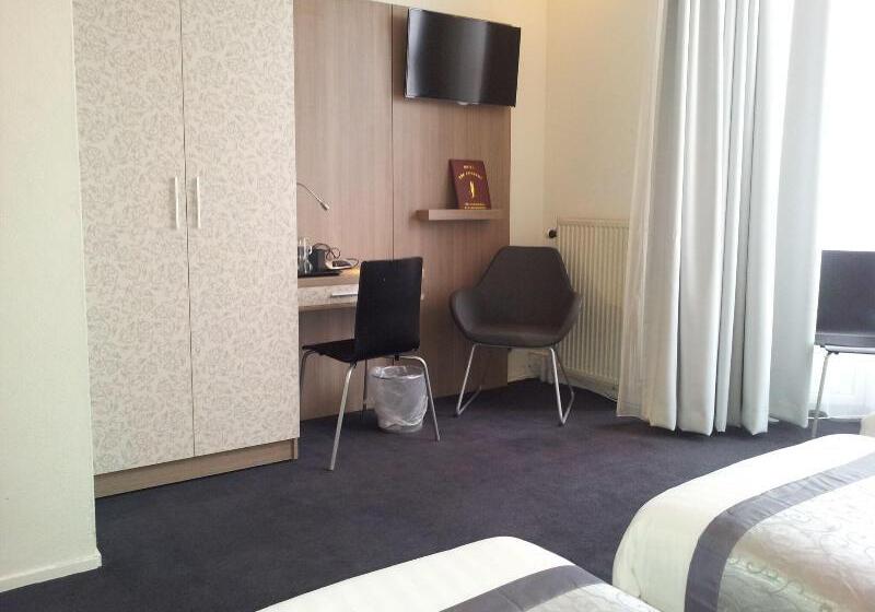 غرفة قياسية ثلاثية, The Concert