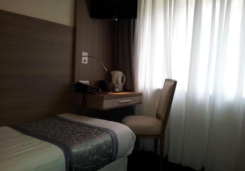 غرفة قياسية فردية, The Concert