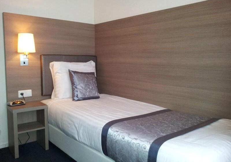 غرفة قياسية فردية, The Concert