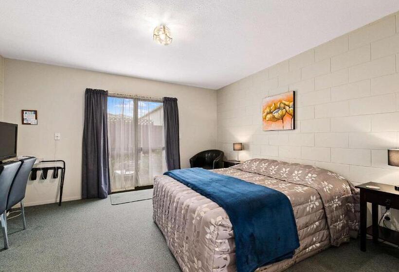 标准间, Econo Lodge Canterbury Court Motel