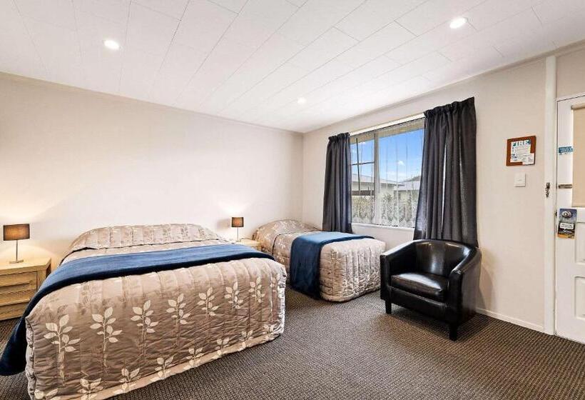 标准间, Econo Lodge Canterbury Court Motel