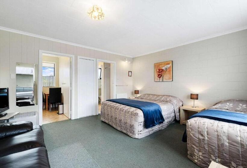 标准间, Econo Lodge Canterbury Court Motel