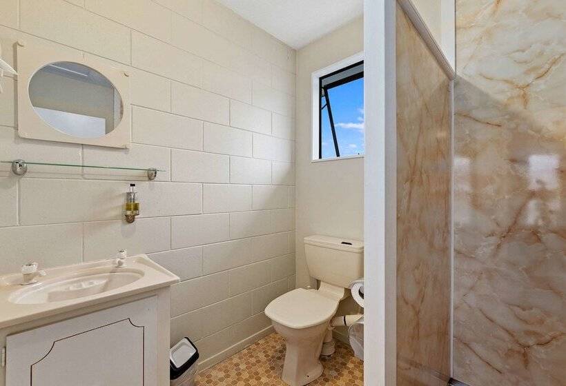 标准间, Econo Lodge Canterbury Court Motel