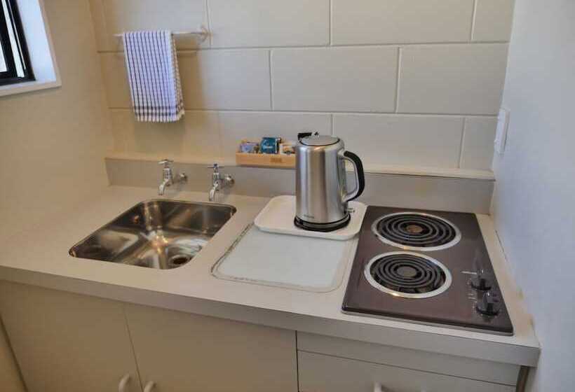 标准间, Econo Lodge Canterbury Court Motel