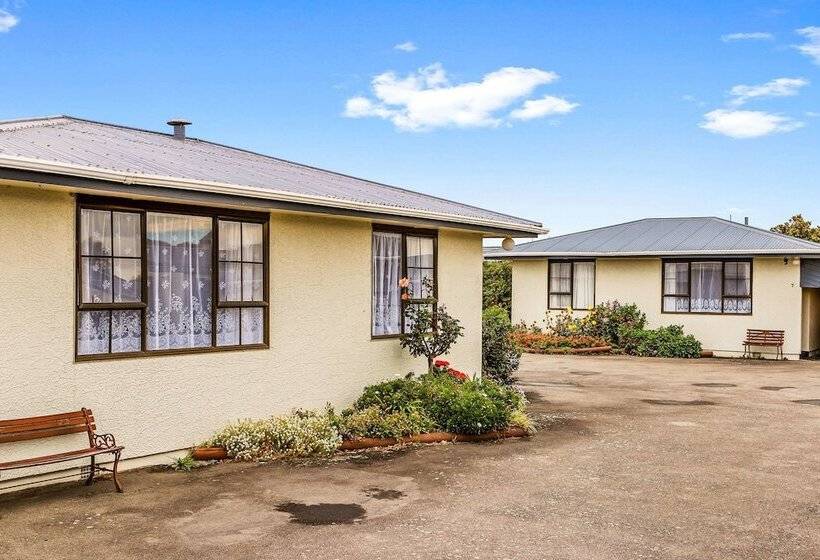 带2个卧室的套房, Econo Lodge Canterbury Court Motel