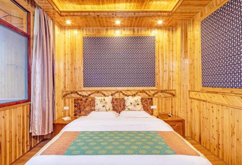 اتاق استاندارد یک نفره, Long An