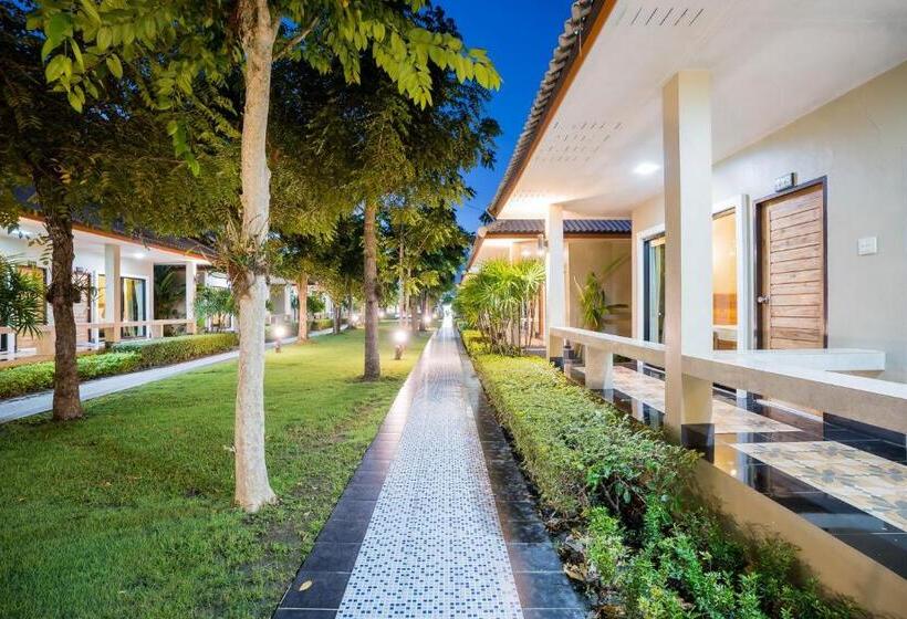 ガーデンビュースーペリアールーム, Tontan Resort Chaam