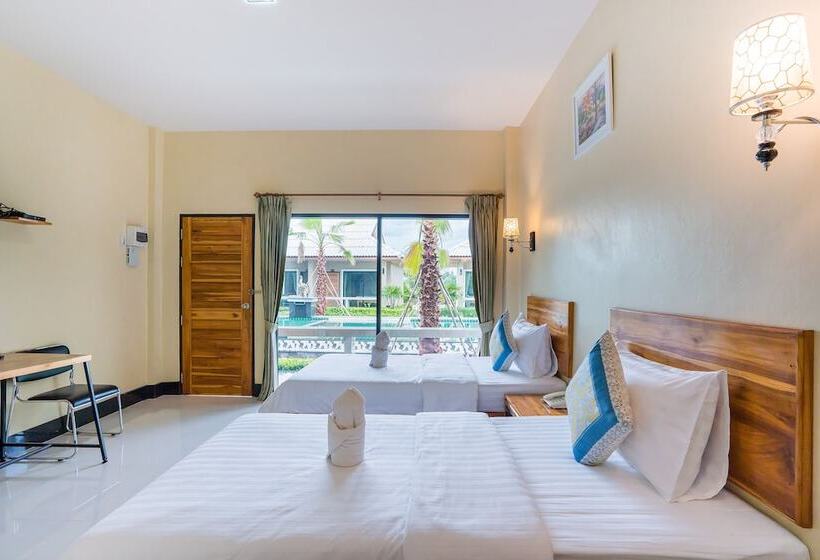 プールの見えるスーペリアルーム, Tontan Resort Chaam