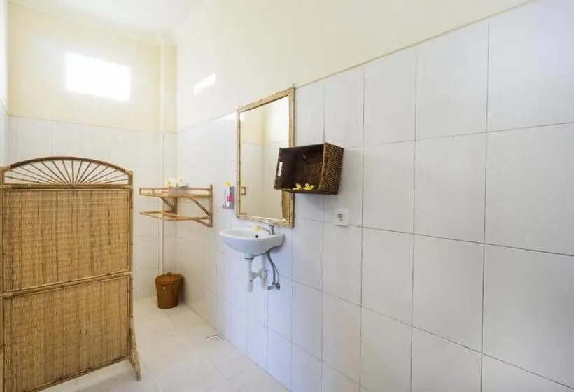 اتاق استاندارد با بالکن و چشم‌انداز دریا, Seaweed Guesthouse