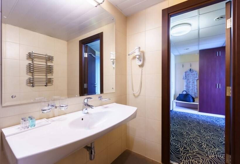 סוויטה, Victoria Hotel Vyborg