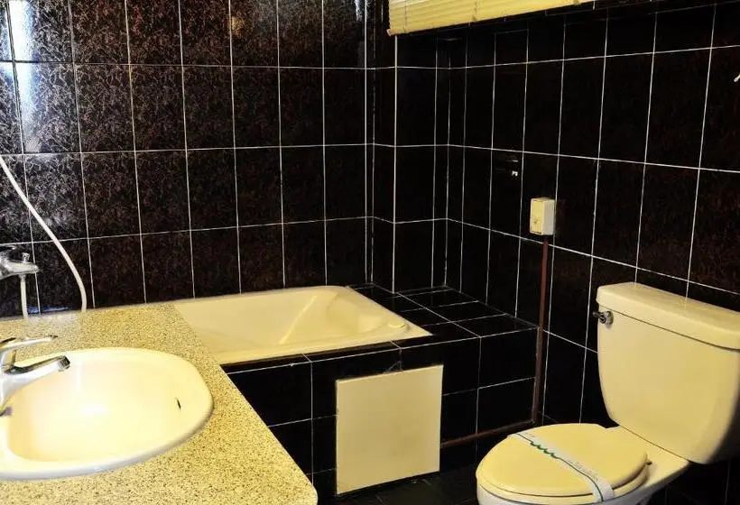 اتاق لوکس, Family Hotel Linsen