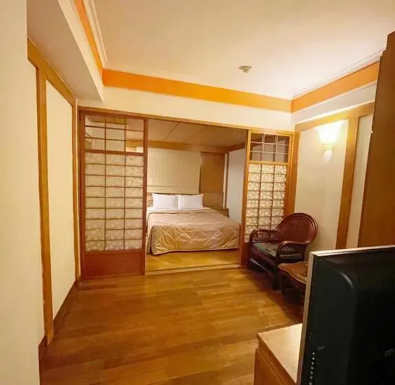 سوییت, Family Hotel Linsen