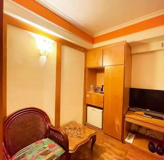 سوییت, Family Hotel Linsen
