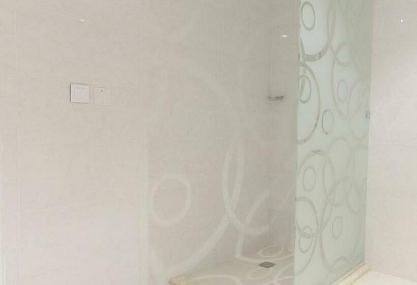 Executive Suite, Garden View Suites