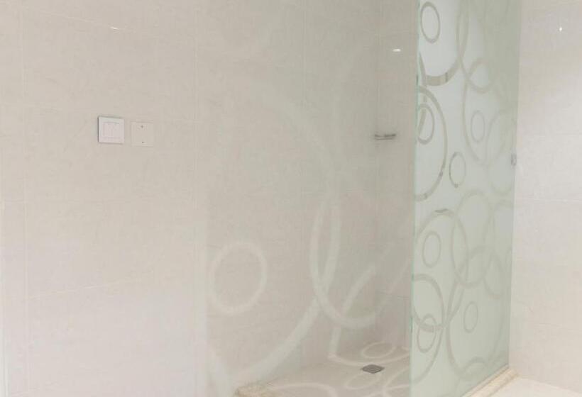 Deluxe Værelse, Garden View Suites