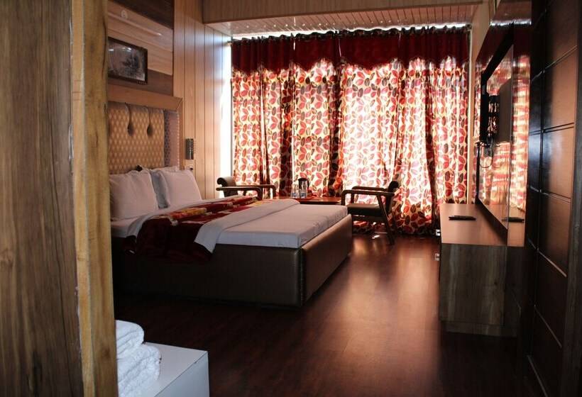 اتاق خانوادگی, President