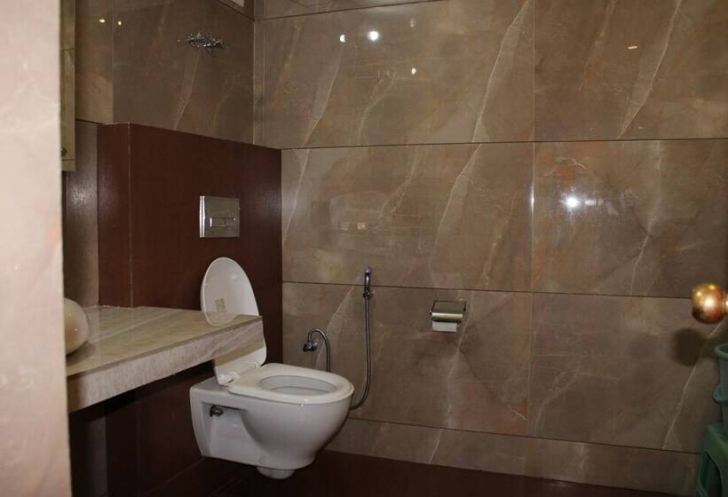 اتاق خانوادگی, President