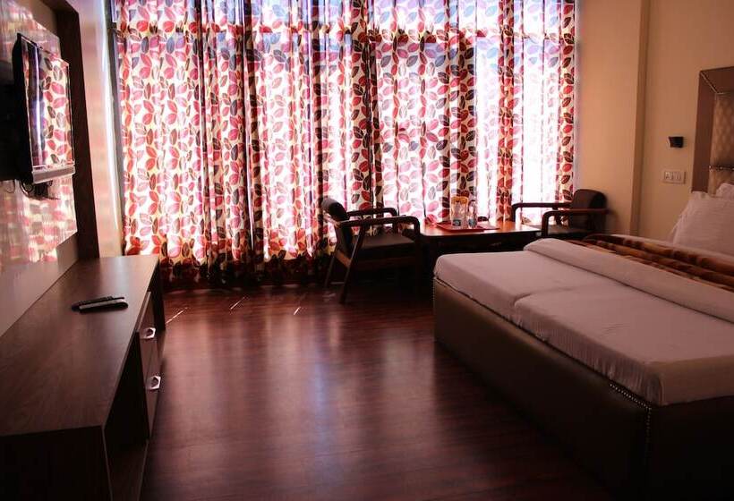 اتاق خانوادگی, President