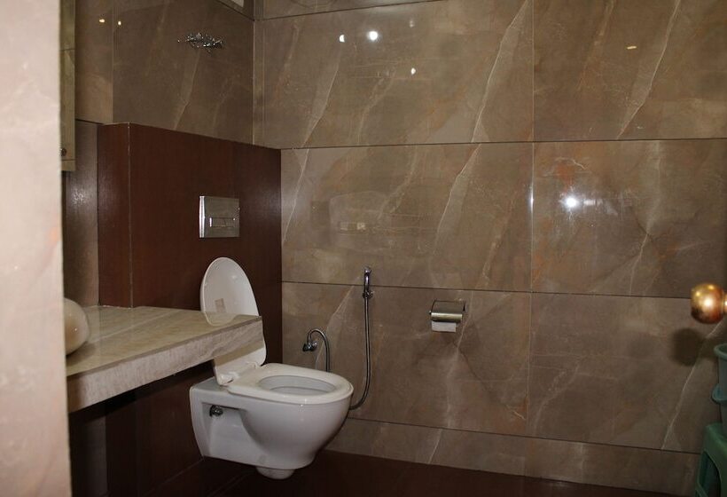 اتاق خانوادگی, President