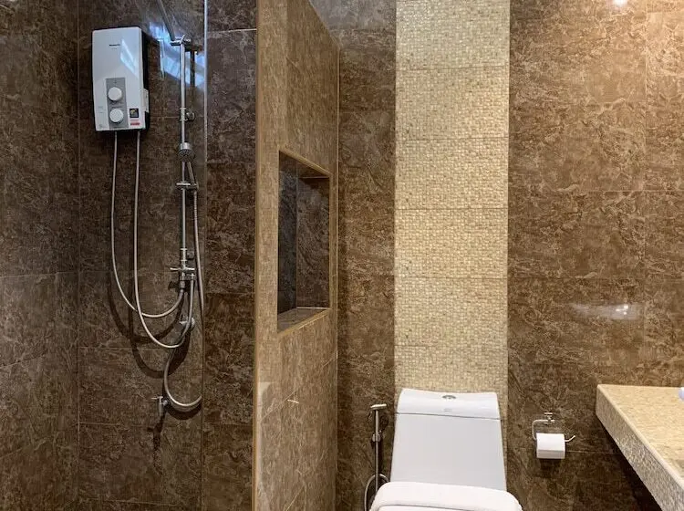 デラックスルーム, Phetcharat Grand Hotel Maesot