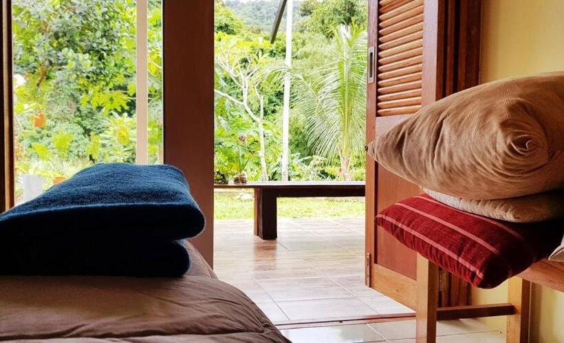 エコノミールーム, Baan Hinlad Home And Hostel