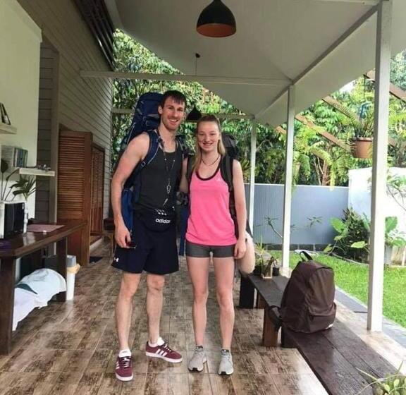 חדר אקונומי, Baan Hinlad Home And Hostel