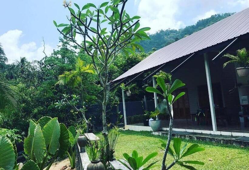 이코노미 룸, Baan Hinlad Home And Hostel