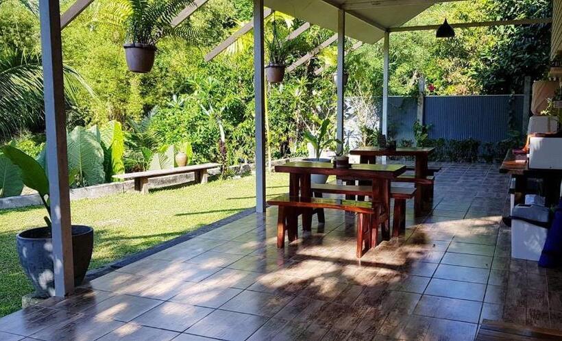 이코노미 룸, Baan Hinlad Home And Hostel