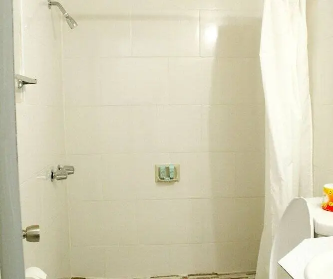 اتاق لوکس با چشمانداز دریا, Ocean Palms