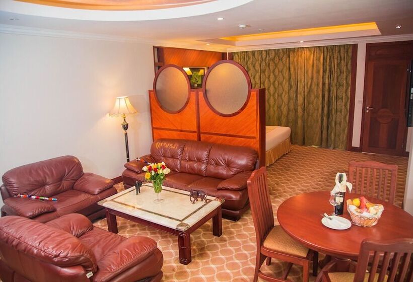 سوییت لوکس, Palace Hotel Arusha