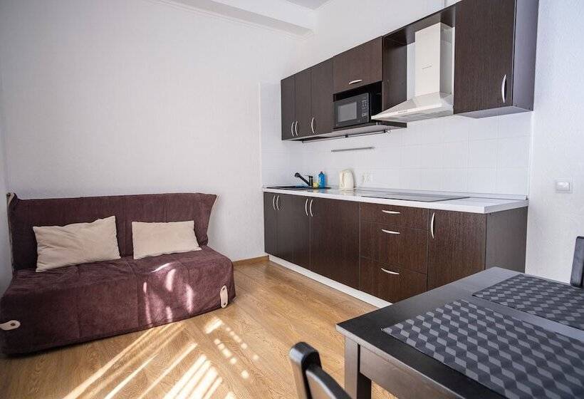 آپارتمان 1 خوابه با بالکن, Piano Guesthouse