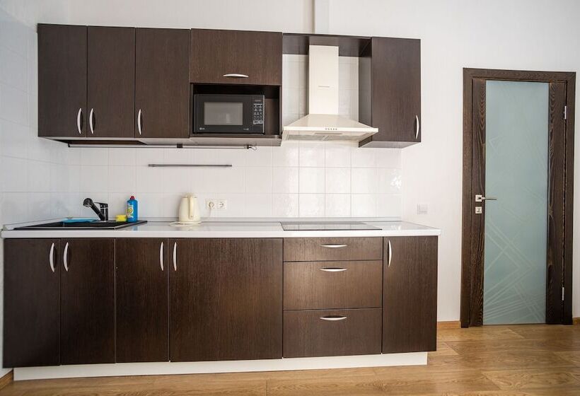 آپارتمان 1 خوابه با بالکن, Piano Guesthouse