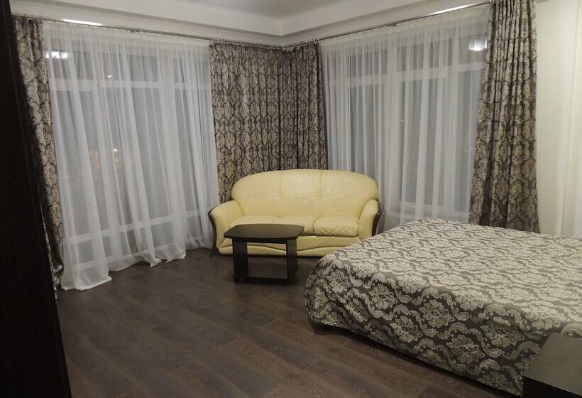 آپارتمان 1 خوابه با بالکن, Piano Guesthouse